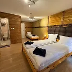Mura With & Hot Swimming Pool