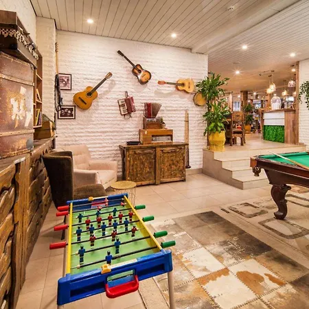 Mura With & Hot Swimming Pool