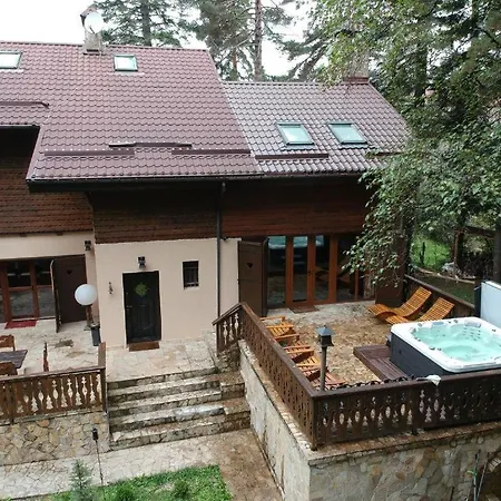 Mura With & Hot Swimming Pool فندق *