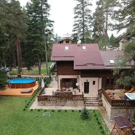 فندق Mura With & Hot Swimming Pool