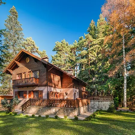 Mura With & Hot Swimming Pool Hotel