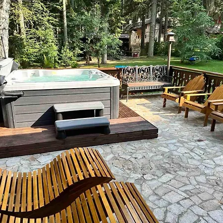 ホテル Mura With & Hot Swimming Pool