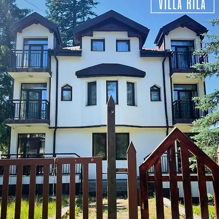 Отель Mura With & Hot Swimming Pool