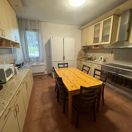 Mura With & Hot Swimming Pool Боровец