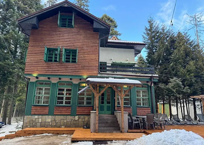 Mura With & Hot Swimming Pool Hotel